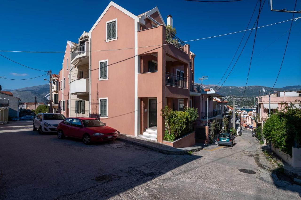 Napier Maisonette アルゴストリオン エクステリア 写真