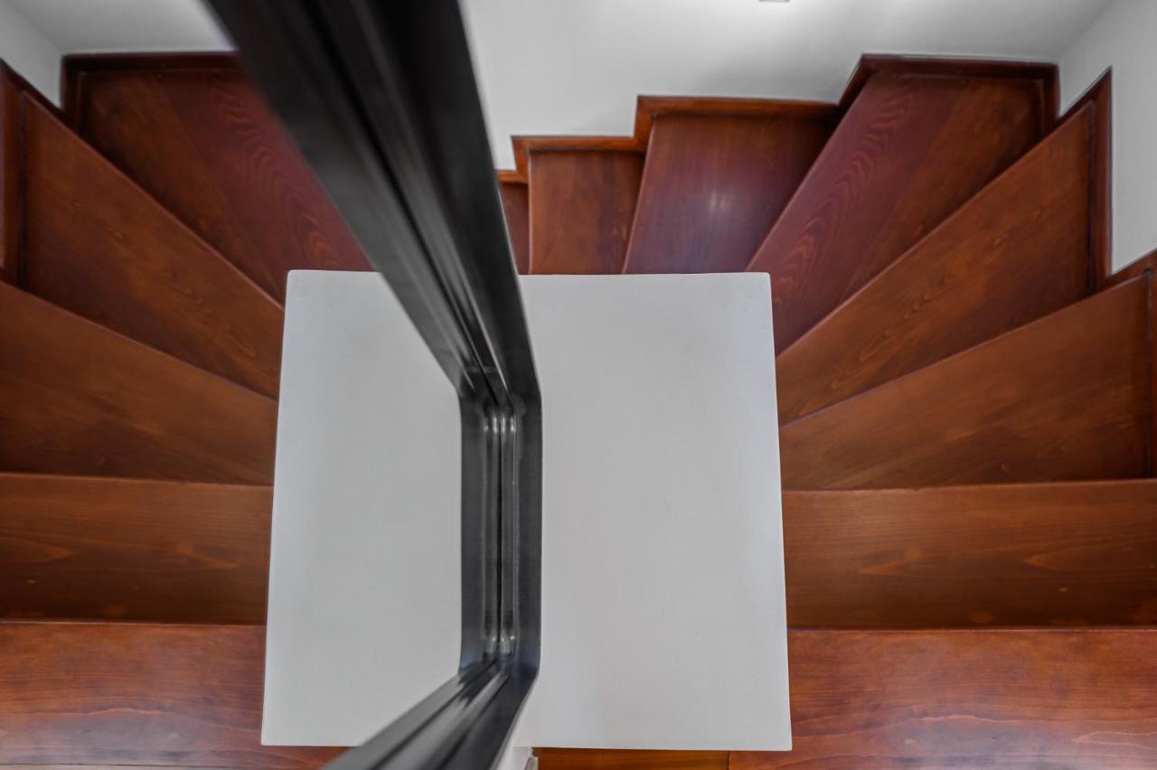 Napier Maisonette アルゴストリオン エクステリア 写真